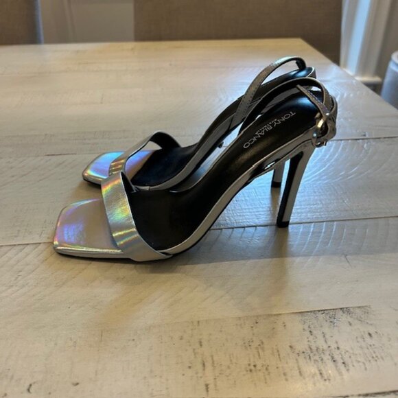 Tony Bianco Felyx Sandal - Picture 2 of 6